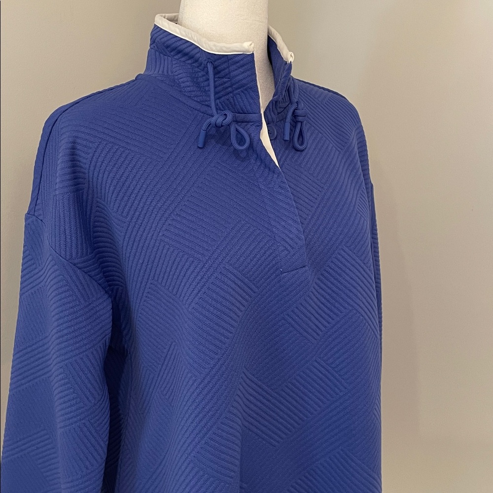 T by Talbot’s Blue Pullover Top - Picture 2 of 9